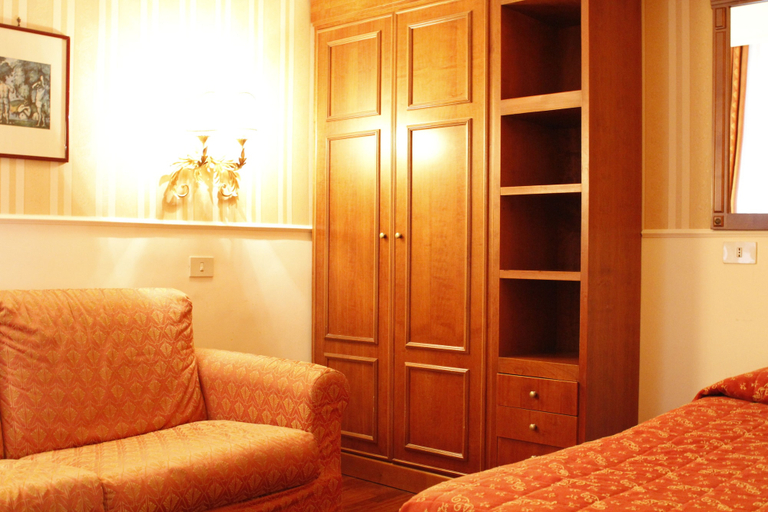 Bedroom 4, Torino, Rome