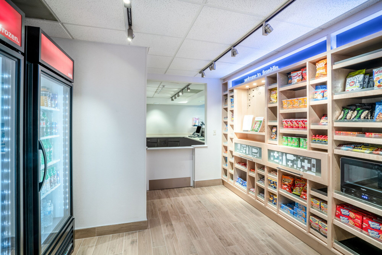 Food & Drinks 5, Hampton Inn & Suites Nashville/Franklin (Cool Springs), Williamson