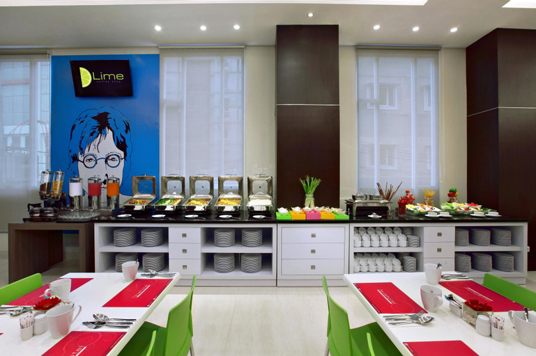 Food & Drinks 5, favehotel Zainul Arifin (Gajah Mada), Central Jakarta