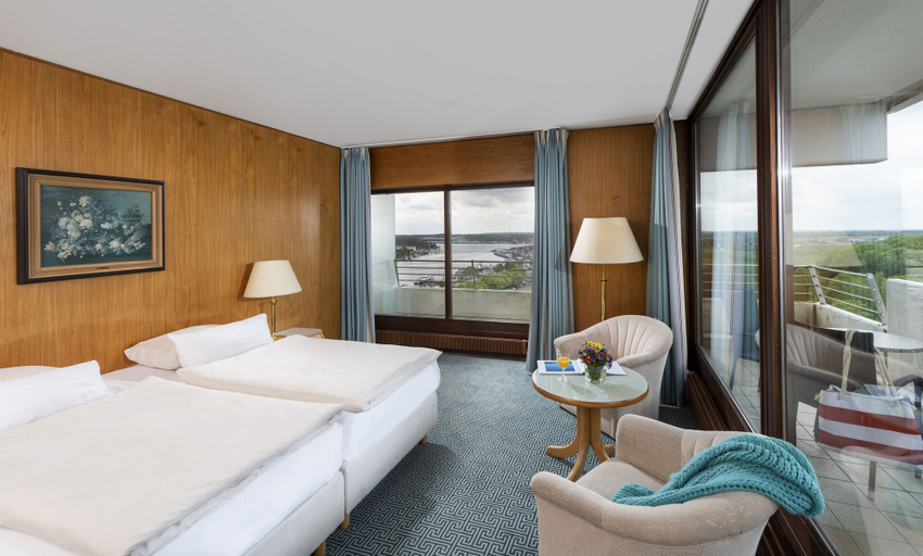 Bedroom 3, Maritim Strandhotel Travemünde, Lübeck