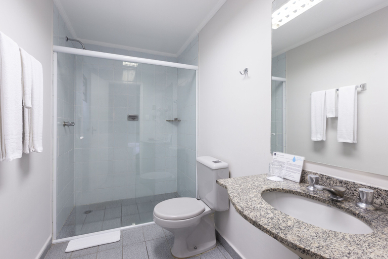Bathroom 4, Rojas All Suites Hotel, São Paulo