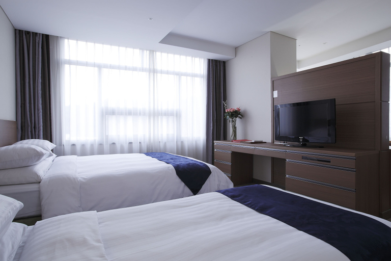 Bedroom 4, Ramada by Wyndham Dongtan Hotel, Hwaseong