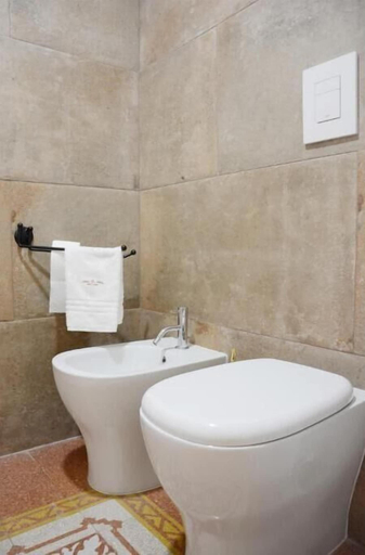 Bathroom 5, Casina Colosso -relais&more-, Lecce