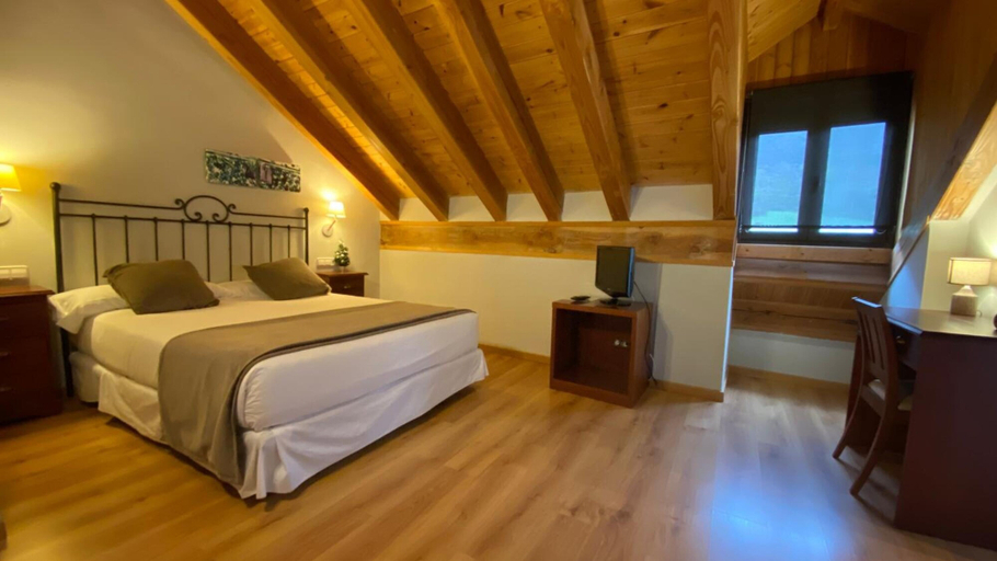 Bedroom 4, Roca Blanca, Lleida