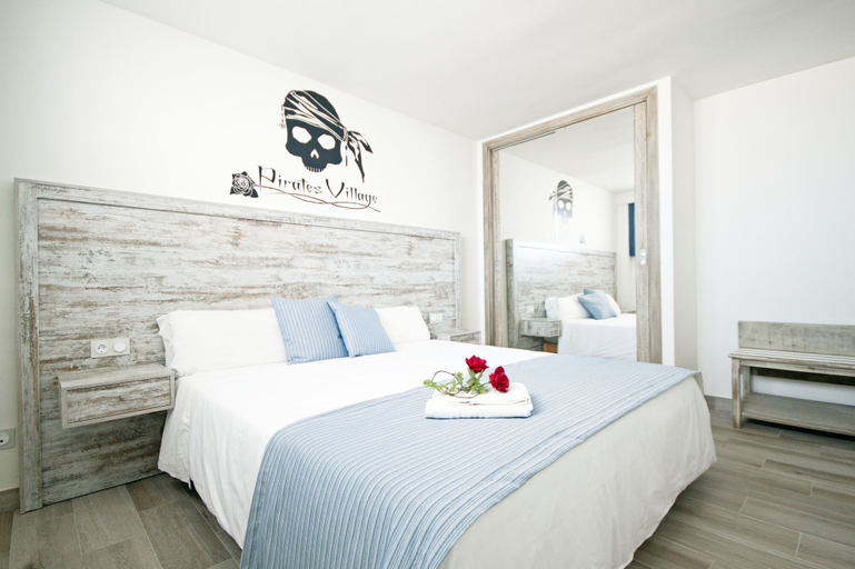 Bedroom 4, Pirates Village, Baleares