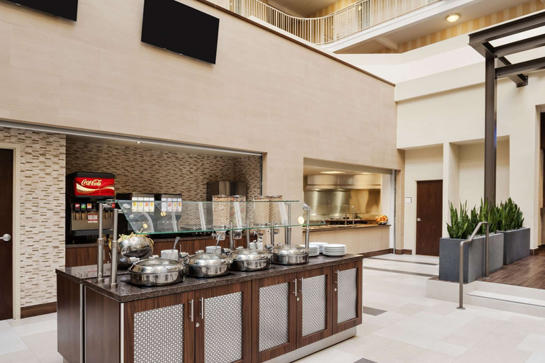Food & Drinks 5, Embassy Suites by Hilton Dallas Market Center, Dallas