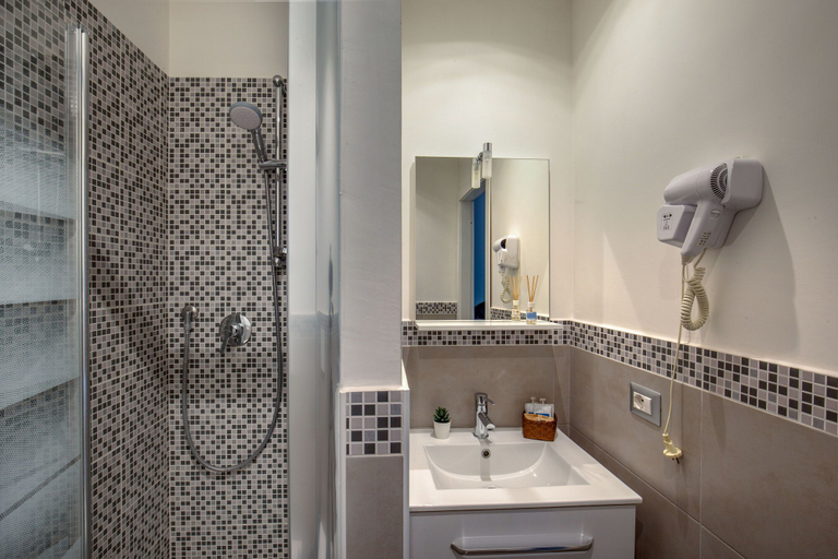 Bathroom 5, Prima Guest House Collection, Roma