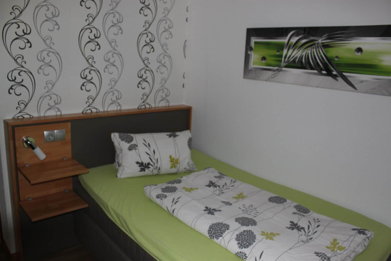 Bedroom 2, Hotel Restaurant Hochdorfer Hirschen, Freiburg im Breisgau