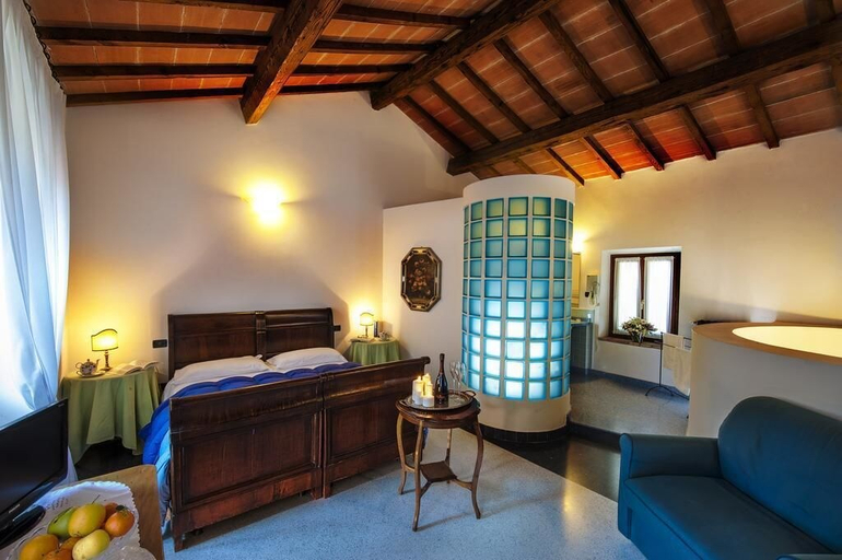 Bedroom 2, Hotel Ristorante Alla Vittoria, Mantua