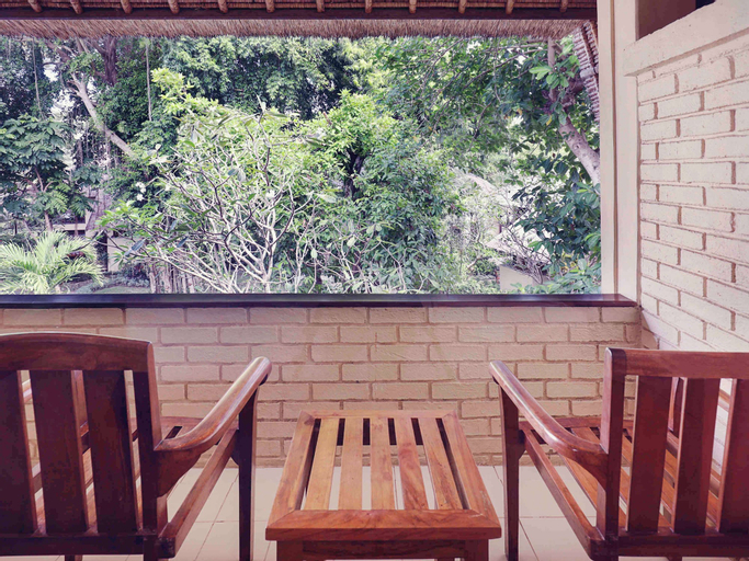 Exterior & Views 3