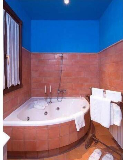 Bathroom 3, La Casita De Cabrejas, Cuenca