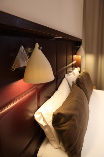 Bedroom 2, Hotel Aulivia Opera, Paris