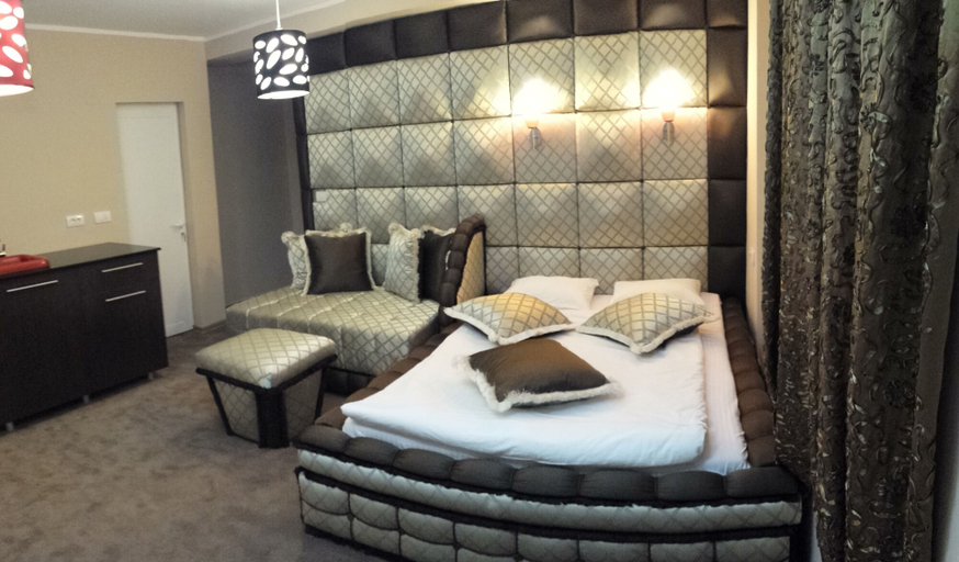 Bedroom 3, Bali Colosseum Hotel, Belgrade