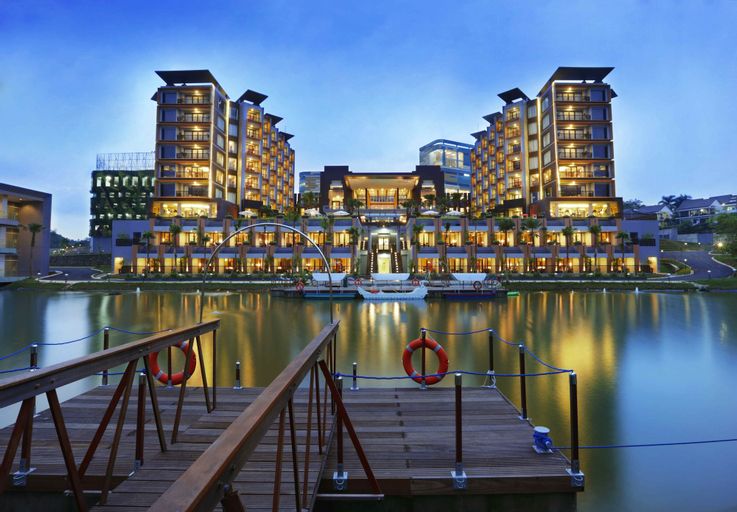 Exterior & Views 2, ASTON Sentul lake Resort & Conference Center, Bogor