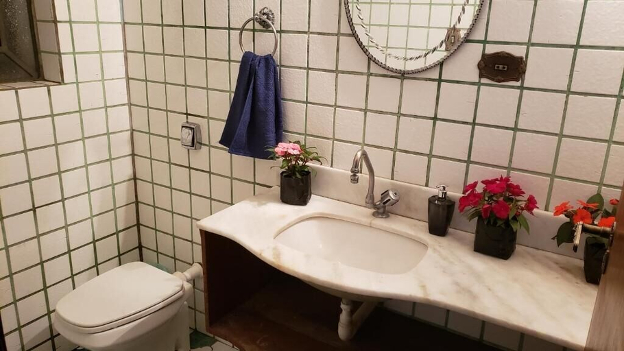 Bathroom 3, Deck Hostel Congonhas, São Paulo