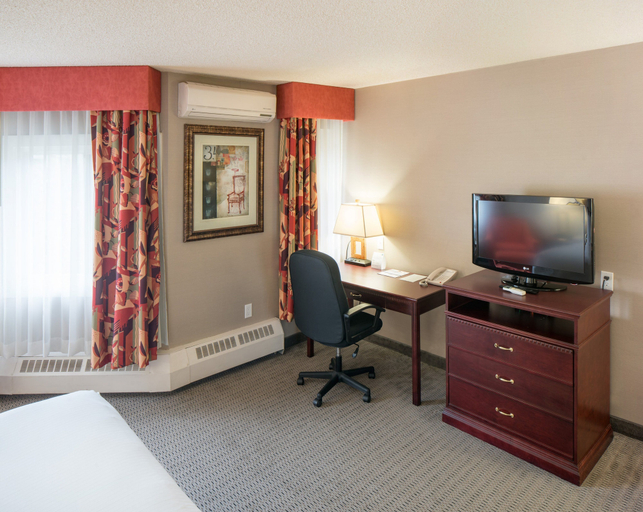 Bedroom 5, Holiday Inn Express RED DEER, Division No. 8