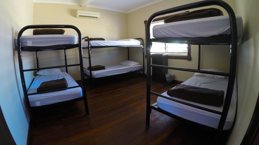 Bedroom 4, Kimberley Travellers Lodge - Hostel, Broome