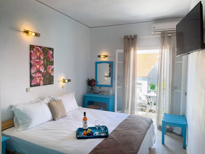 Bedroom 4, Stratos Hotel, North Aegean