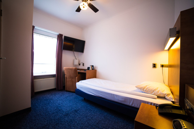 Bedroom 2, Fletcher Hotel-Restaurant De Korenbeurs, Drimmelen