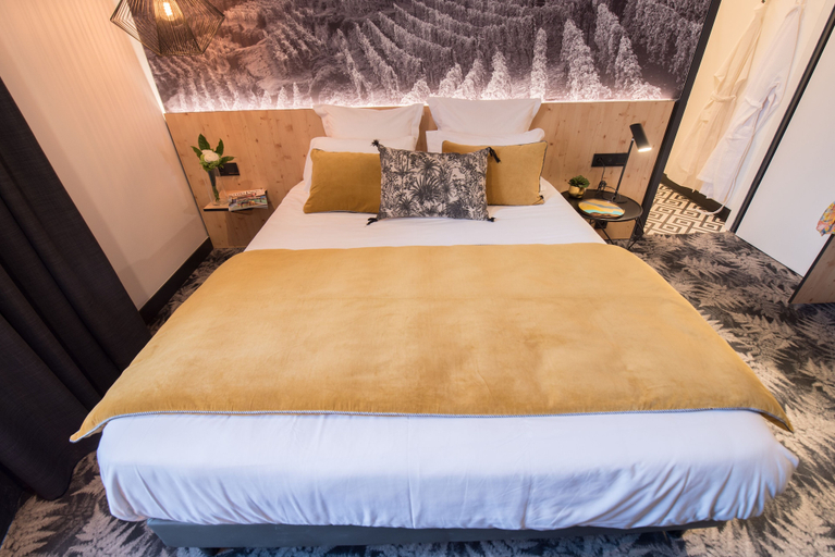 Bedroom 5, L'Hôtel & Spa  Ribeauvillé, Haut-Rhin