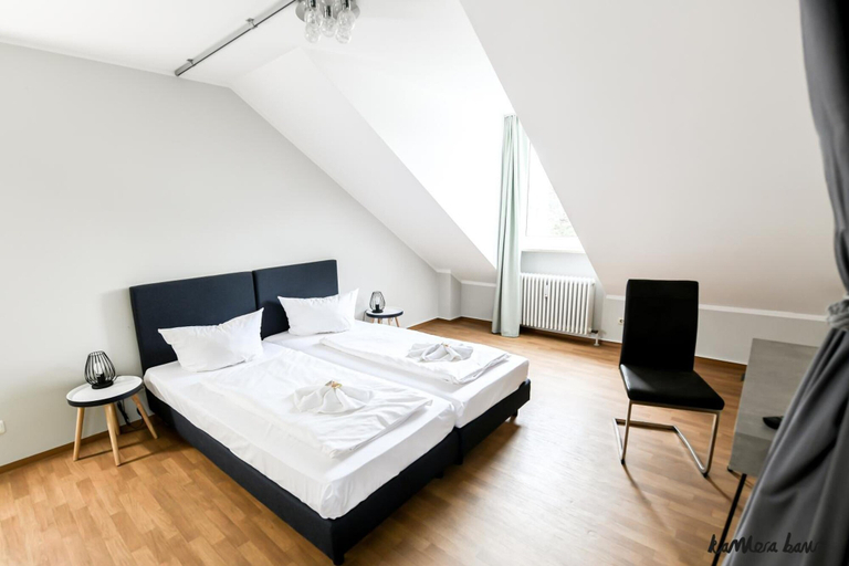 Bedroom 4, Hotel Blutenburg, München