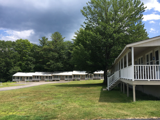 Exterior & Views 2, Highland Lake Resort, Cumberland
