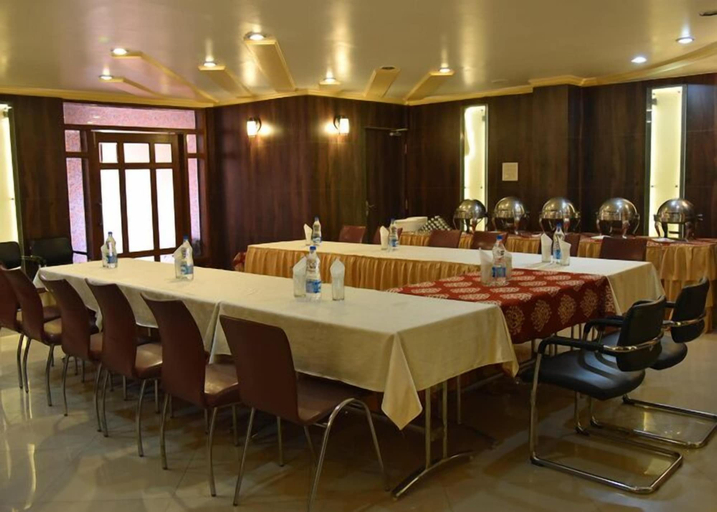 Business Facilities, Hotel Shubh, Raipur