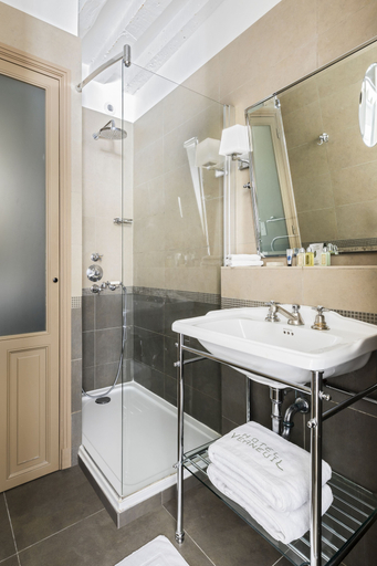 Bathroom 4, Hotel Verneuil, Paris