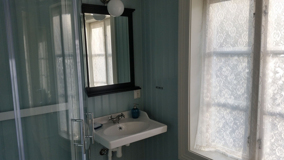 Bathroom, Vevelstad Gjestegård, Vevelstad