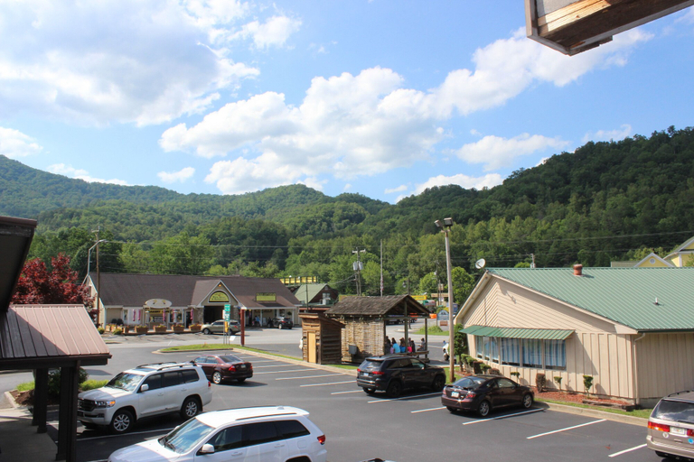 Others 5, Great Smokies Inn Cherokee, Swain