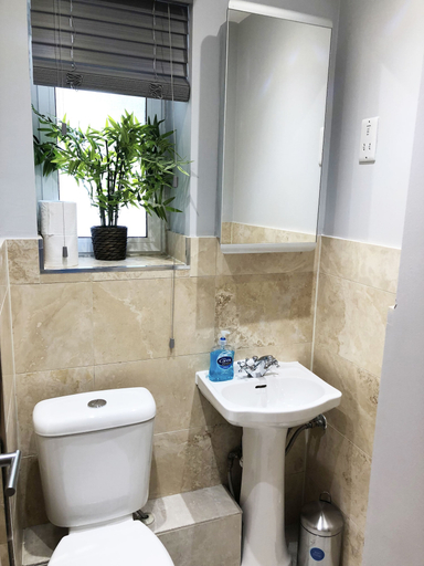 Bathroom 2, Myshortstay - Fulham Parsons Green, London