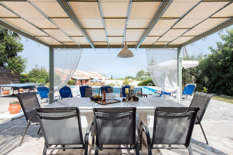 Food & Drinks 4, Villa Cesar, Ionian Islands