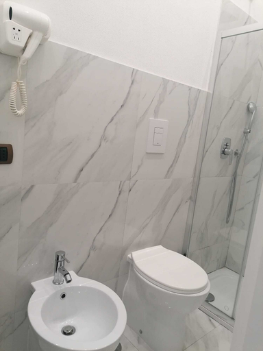 Bathroom 5, Residence Santa Teresa a Chiaia, Napoli