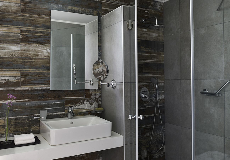 Bathroom 5, Lindia Thalassa Resort, South Aegean