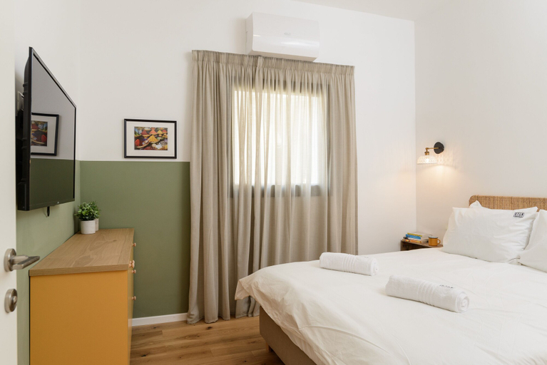 Bedroom 4, AirTLV - Rambam Residence