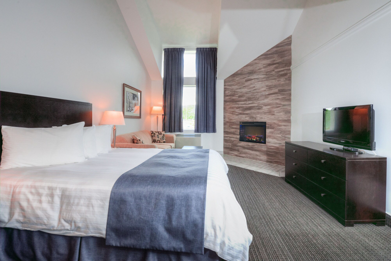 Bedroom 3, Hotel Vacances Tremblant, Les Laurentides