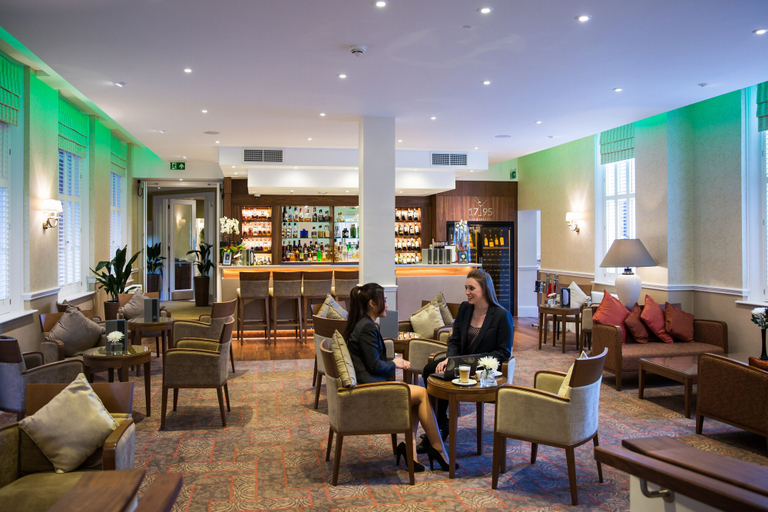Food & Drinks 5, Oakley Hall Hotel, Hampshire