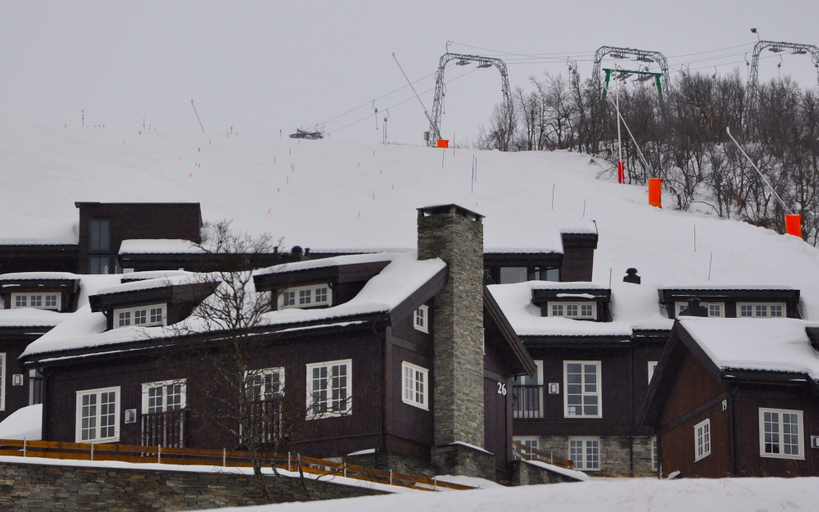 Exterior & Views 2, Havsdalsgrenda Apartments, Hol