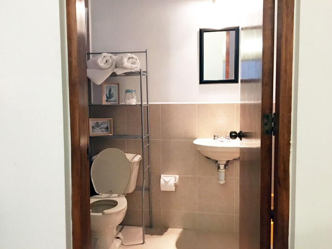 Bathroom 3, Downtown Suites, Querétaro