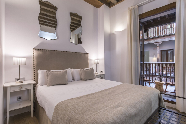 Bedroom 5, Shine Albayzín Hotel, Granada