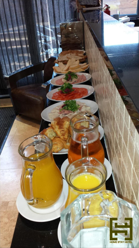 Food & Drinks 5, Homestay Hotel, London