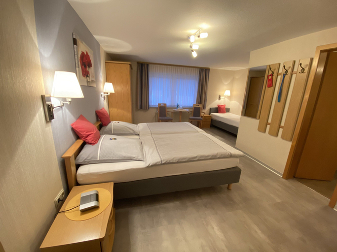 Bedroom 4, Gasthaus Zum Lindenwirt, Kassel