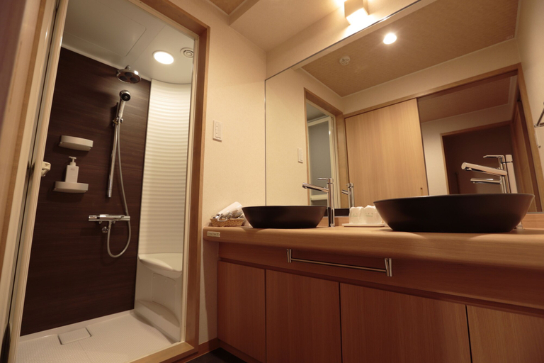 Bathroom, Hotel Isaba, Numazu