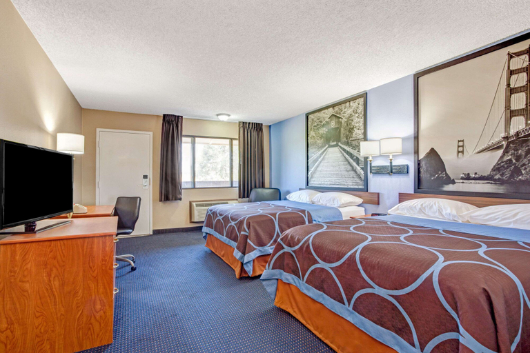 Bedroom 3, Super 8 by Wyndham Albany/Corvallis, Linn