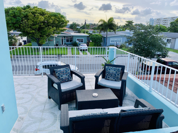 Others 5, BLUE HOUSE, Miami-Dade