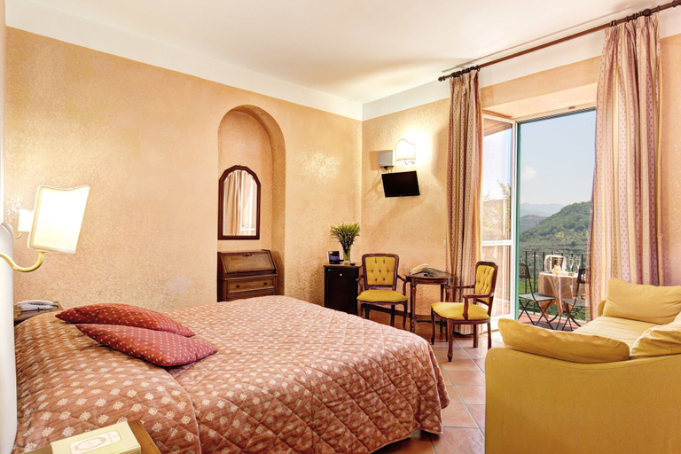 Bedroom 3, Grand Hotel Hermitage & Villa Romita, Napoli