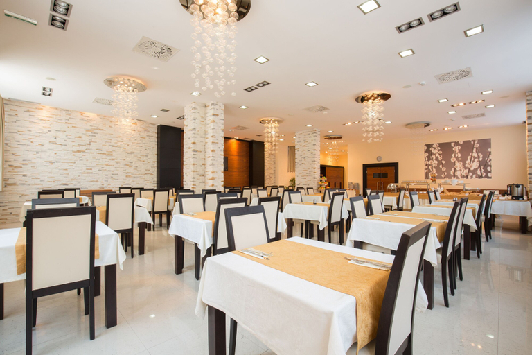Food & Drinks 5, Nevski Hotel, Belgrade