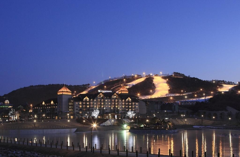 Others 4, Green and Blue Hotel, Pyeongchang