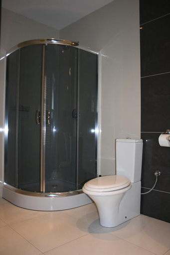Bathroom 4, Hotel Opera, Tarnowskie