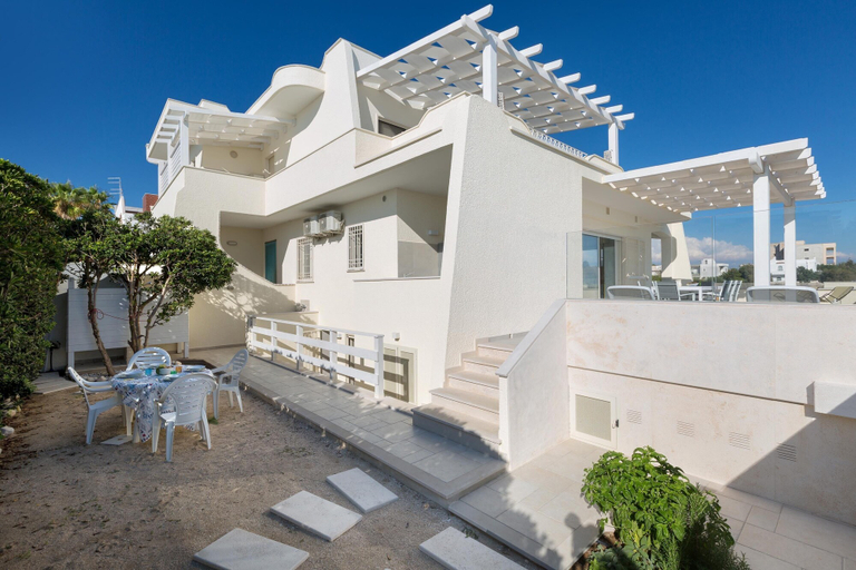 Exterior & Views 2, Villa Diamante, Taranto
